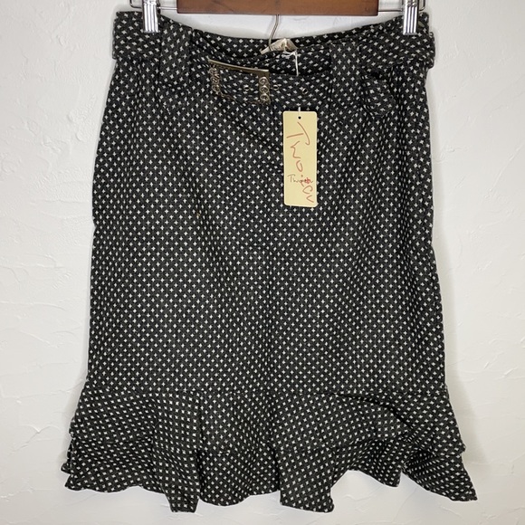 - Two tcv Gray/Blue Ruffled Pencil/Tulip Skirt with belt NWT - Picture 9 of 11